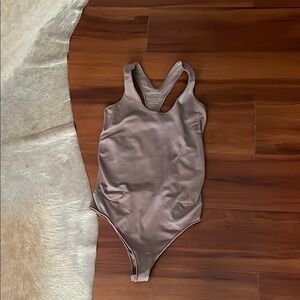 Cuyana Stretch Bodysuit in Taupe Sz XS